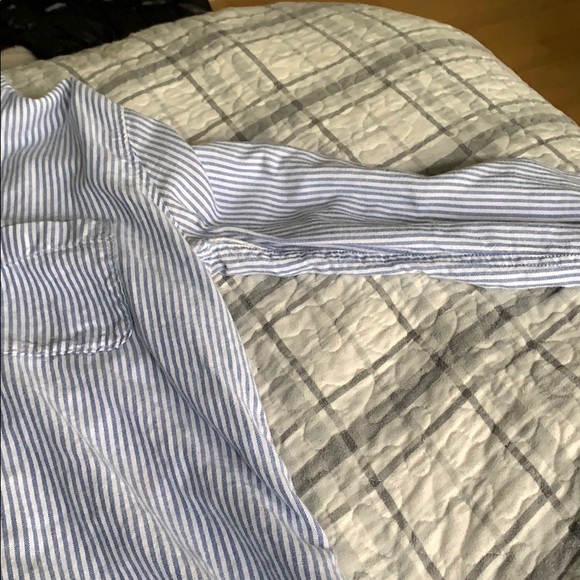A&F button up - Picture 2 of 3